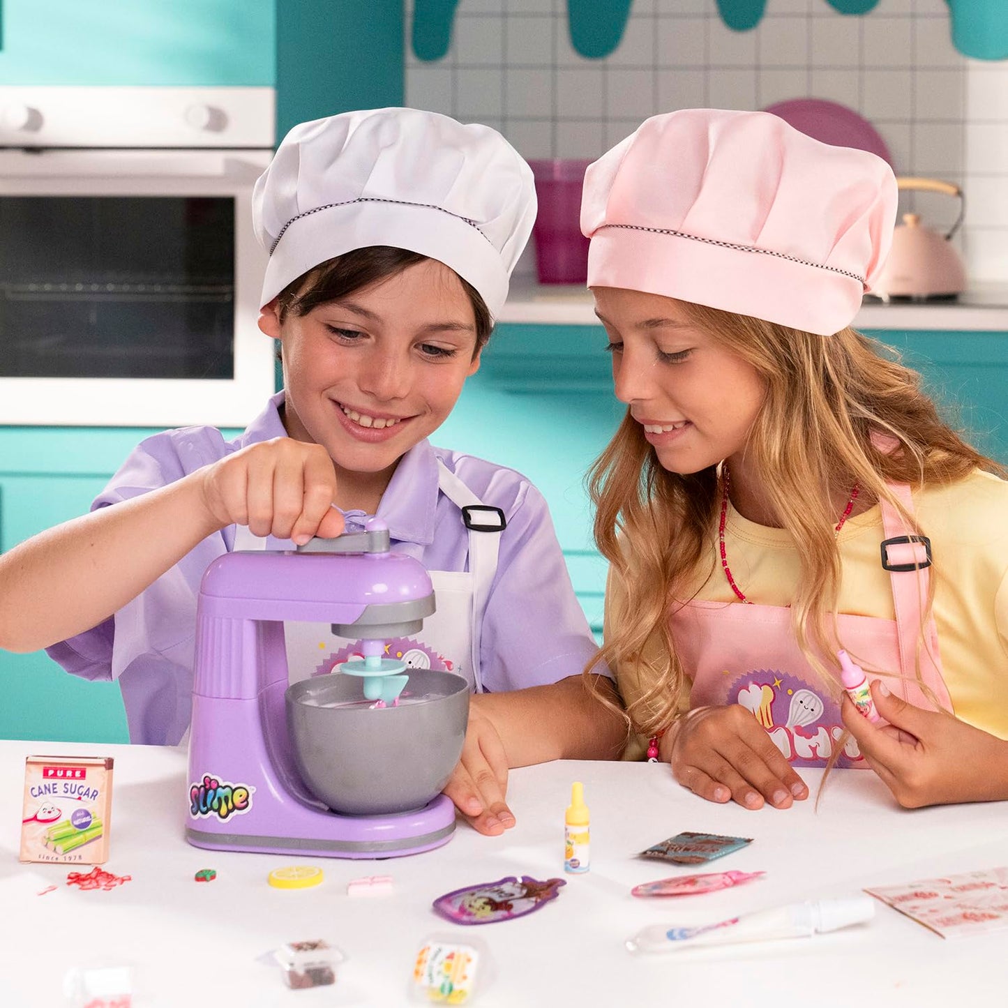 Canal Toys So Slime Yummy Twist & Slime spinning mixer and bowl for kids to twist, mix, and create colorful slime recipes.