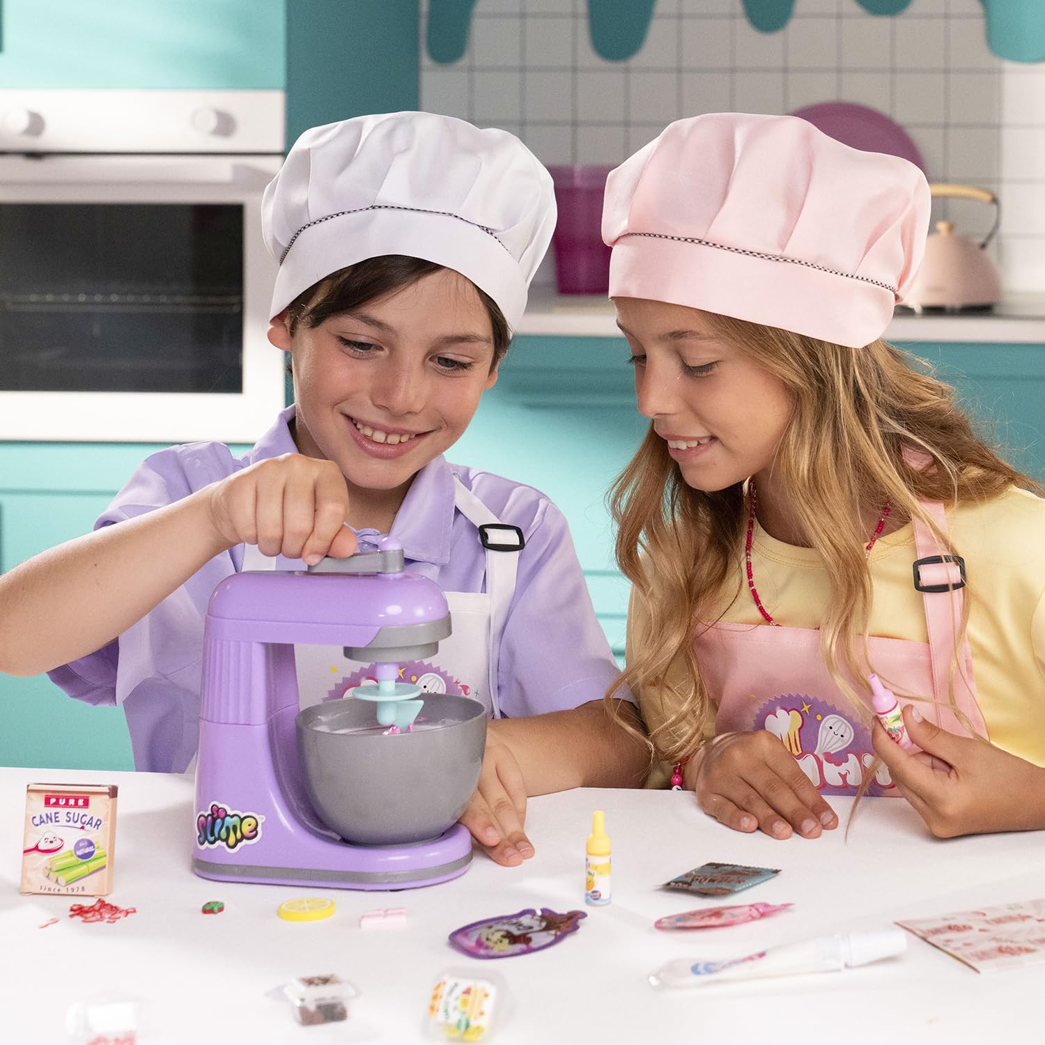 Canal Toys So Slime Yummy Twist & Slime spinning mixer and bowl for kids to twist, mix, and create colorful slime recipes.