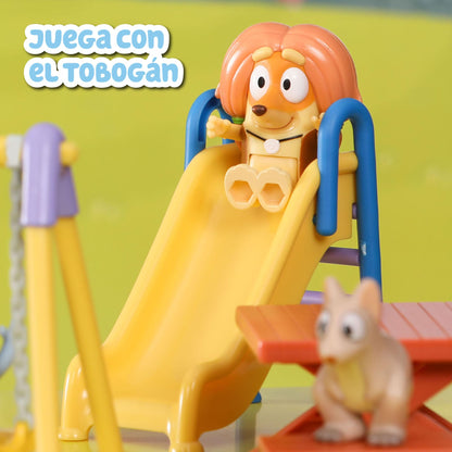 Bluey - Playset, Playset with 5 Series Character Figures and Park Accessories, Swing, Slide, Rocker and Picnic Table, Boys and Girls + 3 Years, Famous (BLY51000)