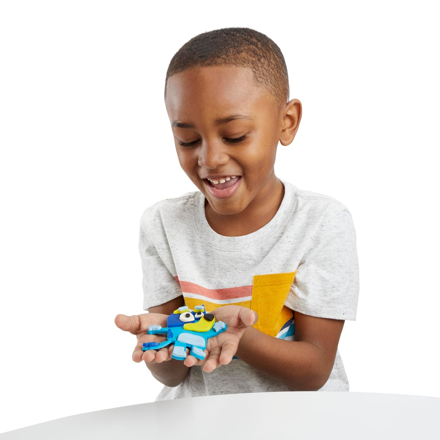 Play-Doh Bluey Make ’n Mash Costumes Playset for Toddlers, Non-Toxic Modelling Compound Set with 11 Cans, Creative Toys for 3+ Year Old Kids