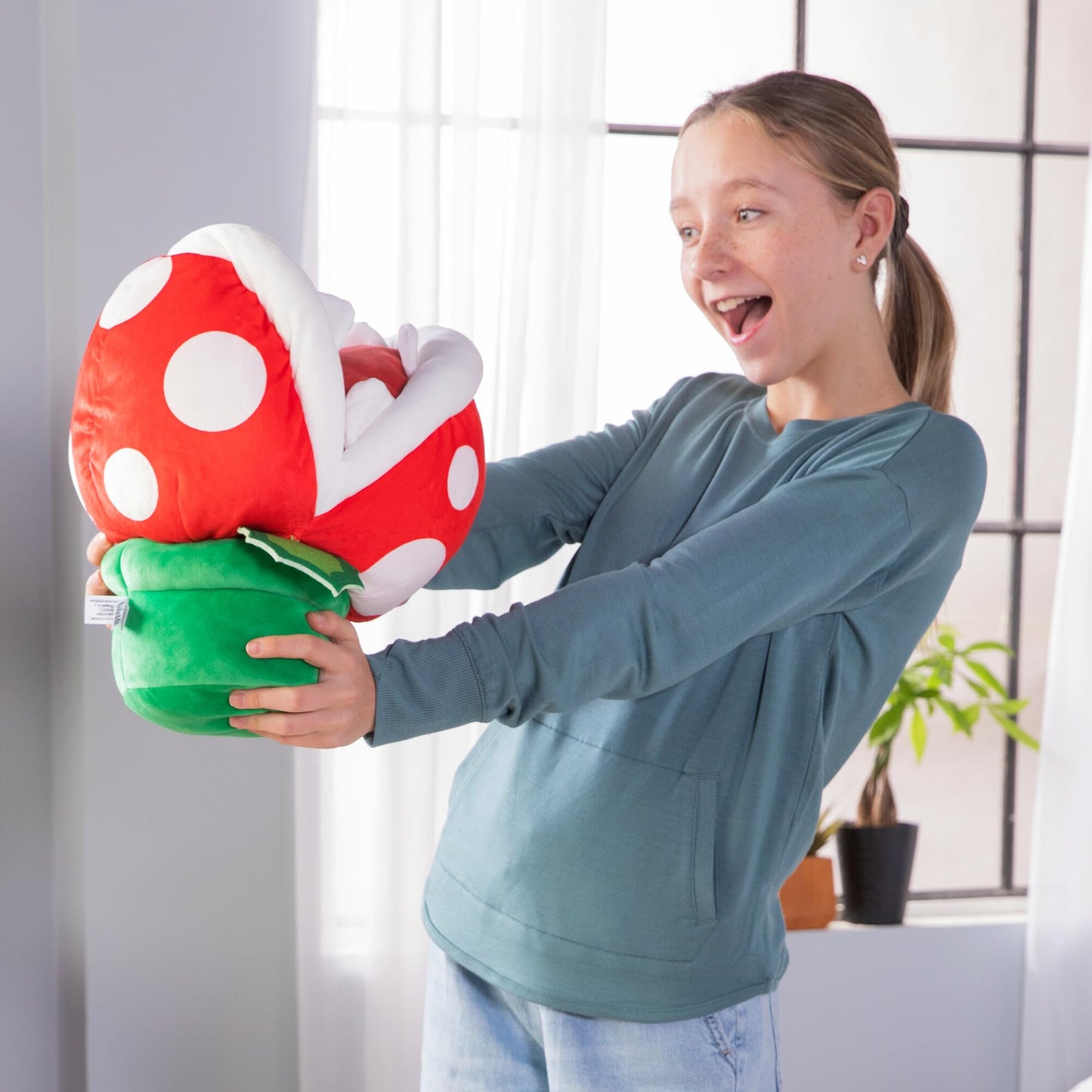 Club Mocchi Mocchi Mega Piranha plush toy, 40cm Super Mario soft toy for boys and girls, Nintendo Mario bedroom accessory