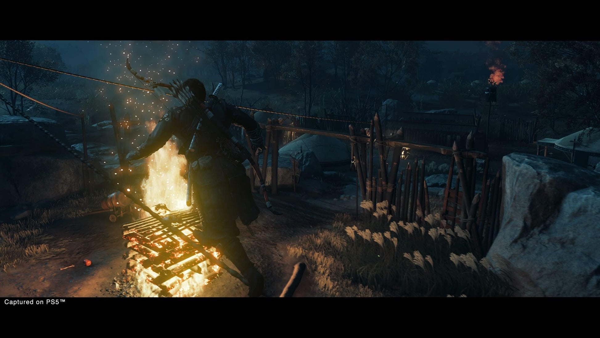 PlayStation Ghost of Tsushima Director's Cut game case for PS5, featuring artwork of a samurai warrior in traditional armor.