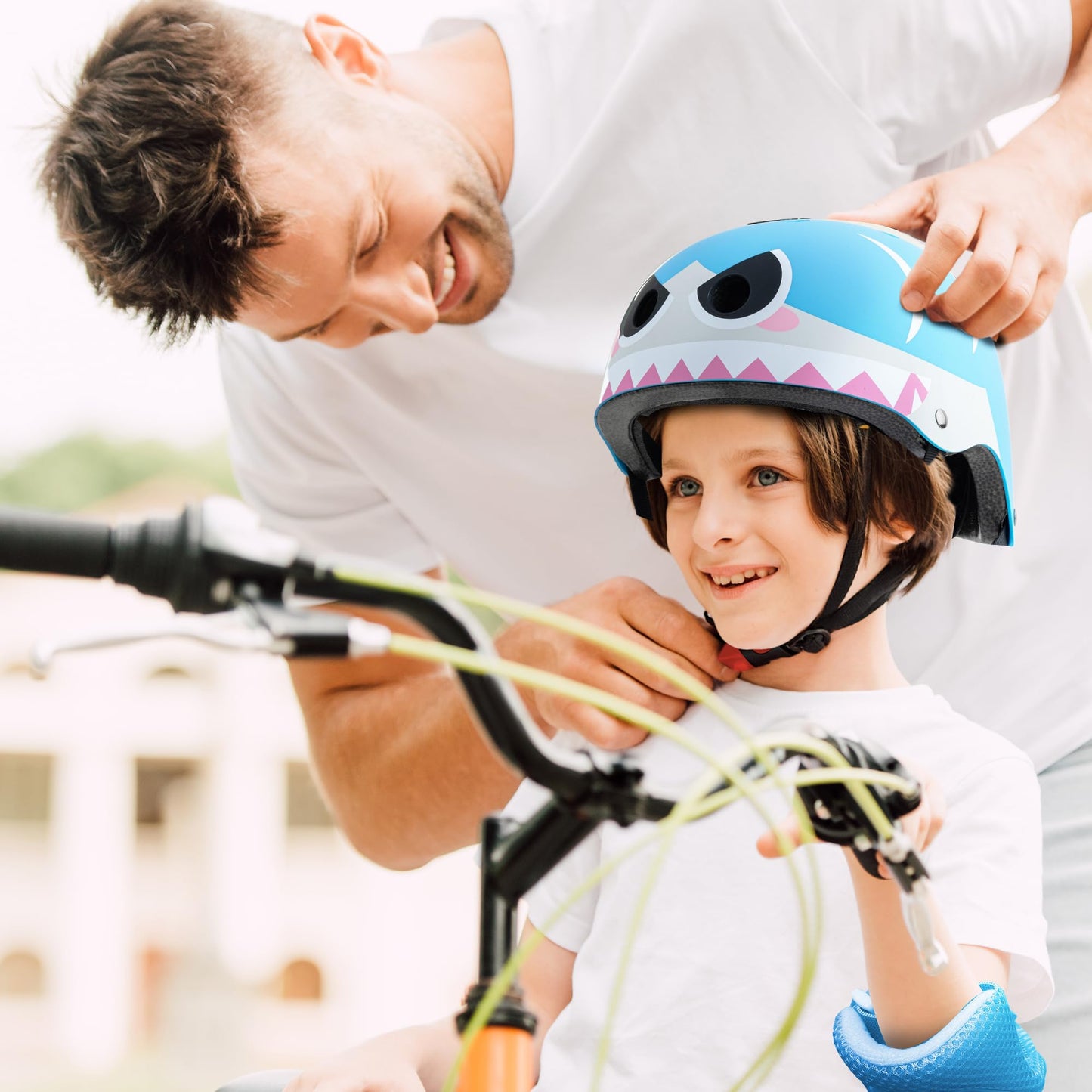 KAYMAN Kids Bike Helmet age 3 to 12, Adjustable Safety Gear for Boys and Girls, Suited to Scooter, Cycling, Skateboard & Roller Skating - Protection for Boys & Girls (Shark)