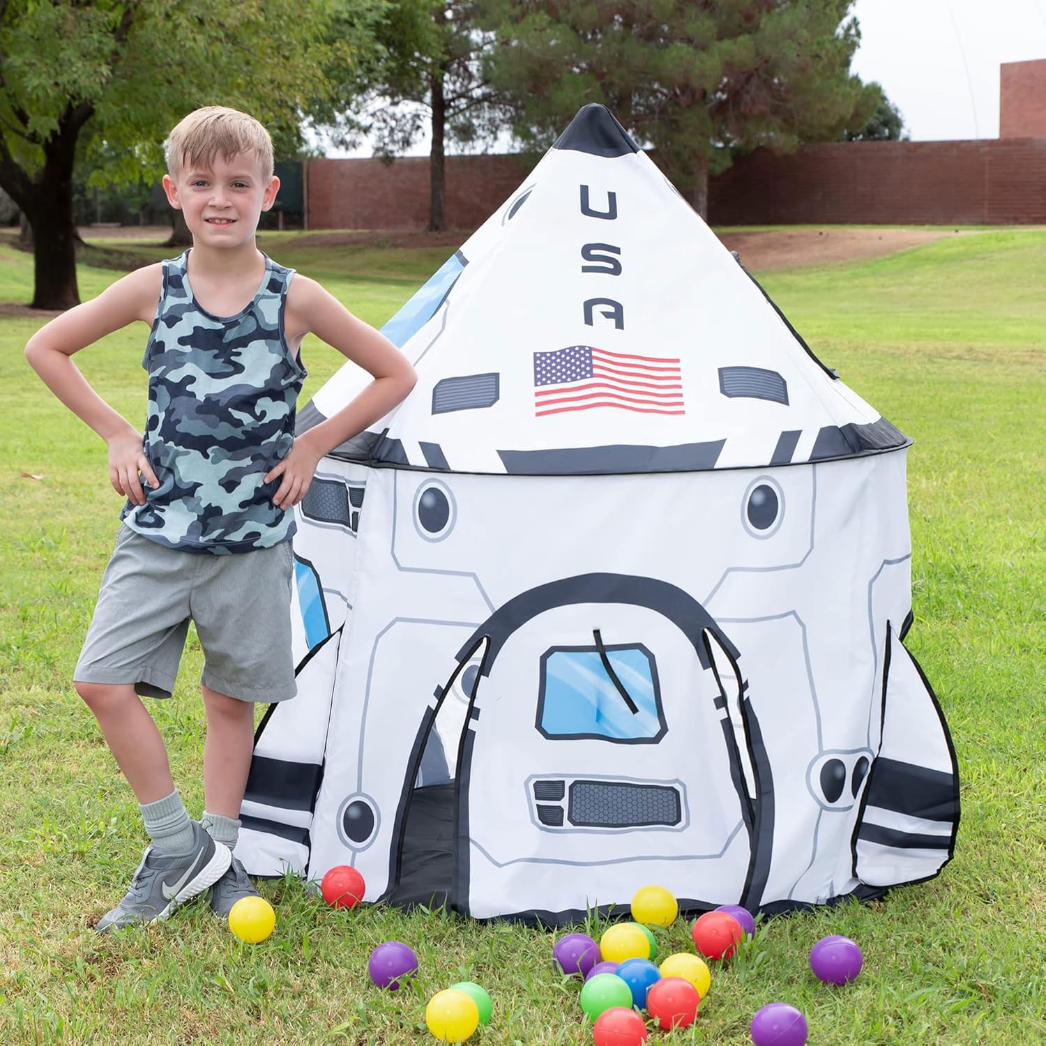 Joyin rocket ship play tent for kids, indoor and outdoor spaceship pop-up playhouse for toddlers aged 3-8, ideal for birthday gifts.