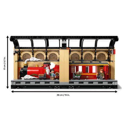 LEGO Harry Potter Book Nook set featuring Hogwarts Express train, Ron Weasley minifigure, and Hedwig and Scabbers figures.