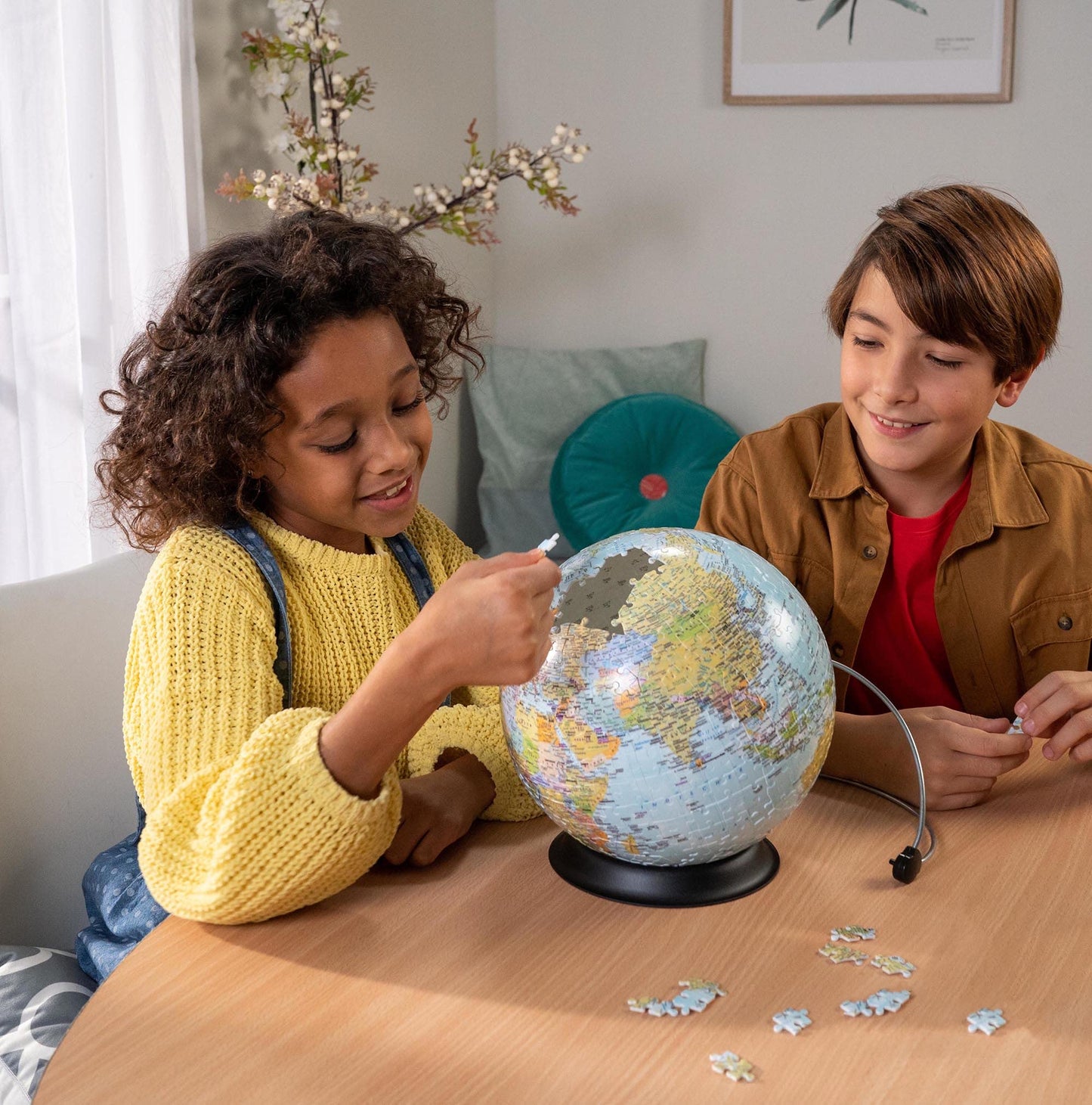 Ravensburger 3D world globe puzzle on stand, 540-piece plastic jigsaw for ages 10+, detailed globe with sturdy construction