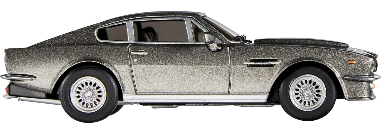 Hot Wheels Premium Aston Martin, 1:43rd Scale Vehicle, Officially Licensed Replicas for Adult Collectors, Real Riders Tires, Metal/Metal Body & Chassis, HWT12