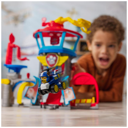Paw Patrol: Air Rescue, Pup Squad Adventure Bay Airport Playset, with Chase Toy Car Vehicle Launcher, Kids’ Toys for Boys and Girls 3+