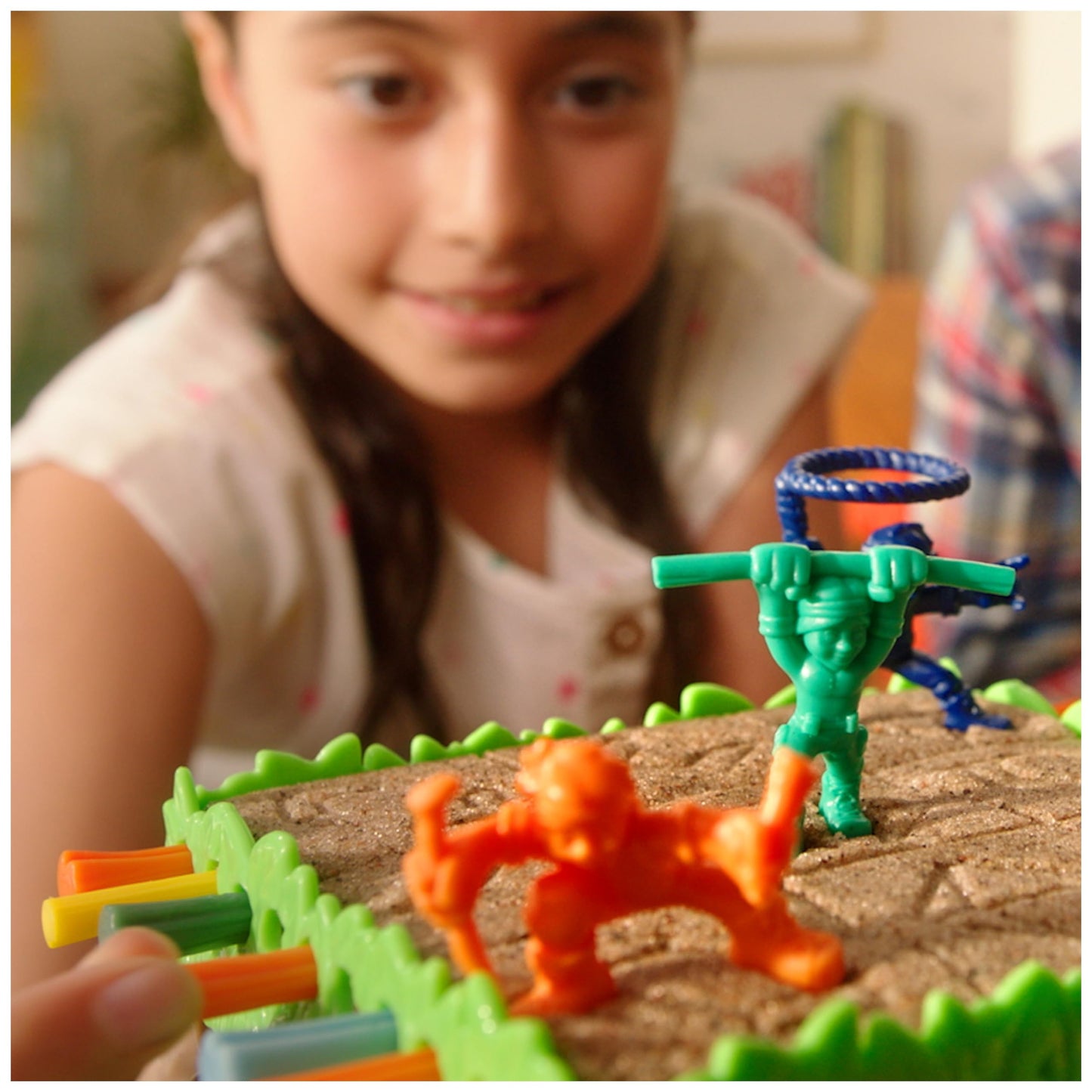 Sink N’ Sand, Quicksand Kids Board Game with Kinetic Sand for Sensory Fun and Learning – Easy Toy Gift Idea, for Preschoolers and Kids Ages 4 and up