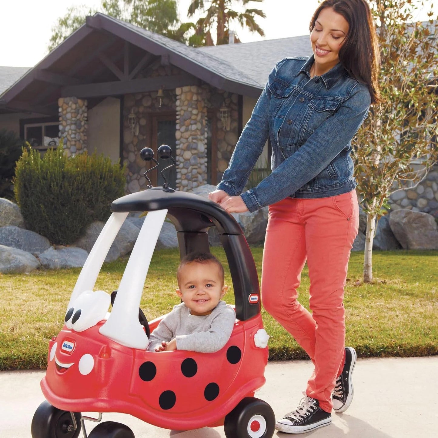 little tikes Ladybug Cozy Coupe Car - Ride-On with Real Working Horn, Clicking Ignition Switch, & Fuel Cap