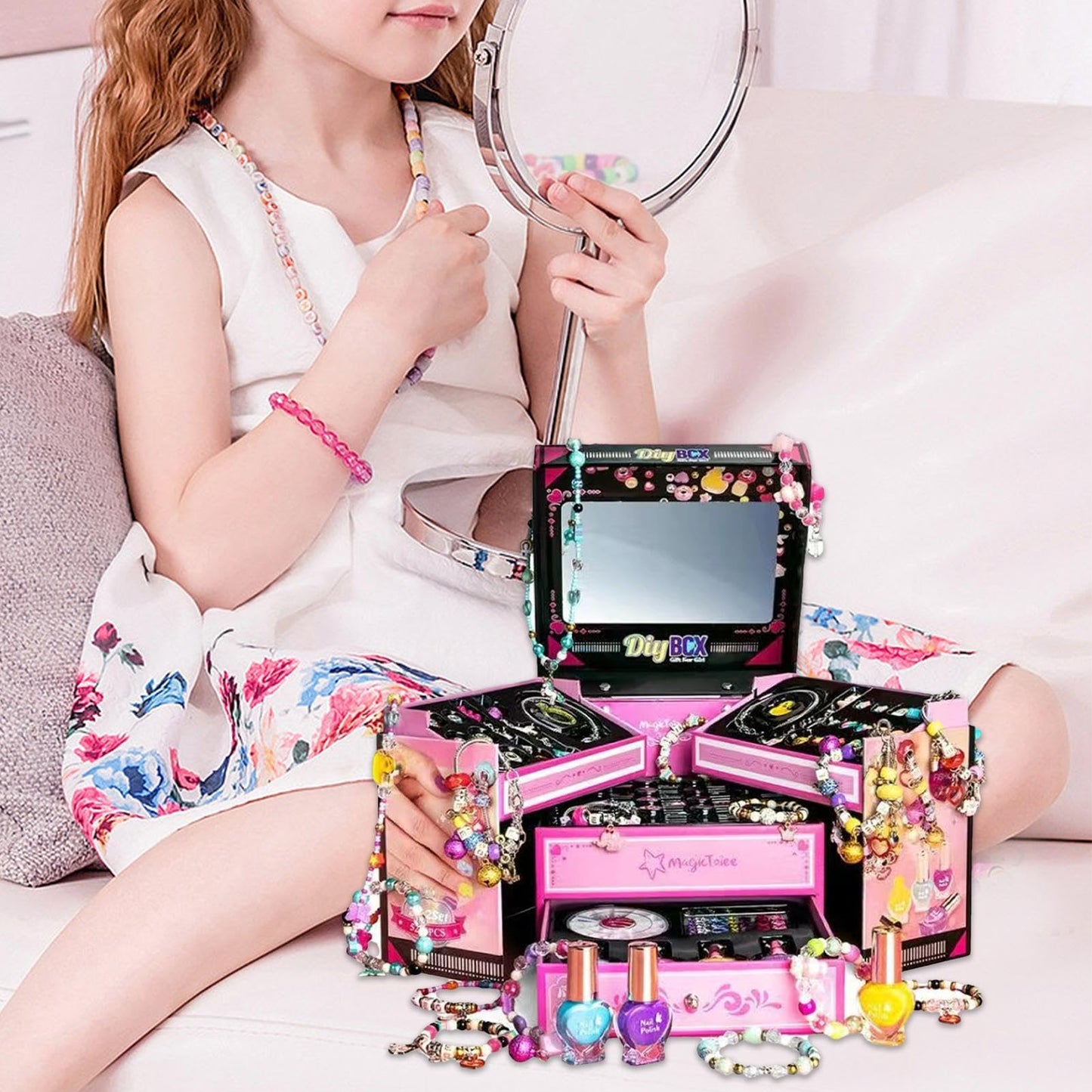 Jewellery Making Kit Kids, Jewelry Box Bracelet Making Kit Favors for Girls, D-IY Handmade Jewelry Maker Set Christmas Toy for Making Bracelets, Earrings and Necklaces