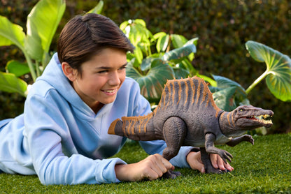 Mattel Jurassic World Rebirth Dinosaur Toy, Tail Thrasher Spinosaurus Action Figure with 2 Attack Moves, Movie-Accurate & Posable, Digital Play, JGB57