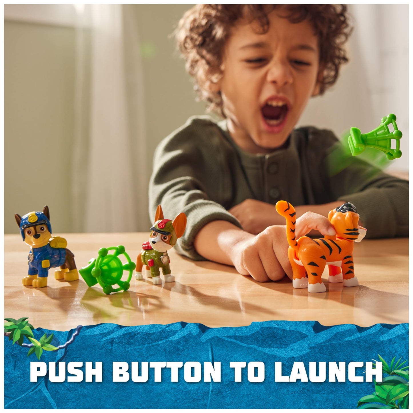 Paw Patrol: Jungle Pups Chase, Tracker & Tiger Action Figures with Projectile Launcher, Kids’ Toys for Boys and Girls Aged 3 and Up