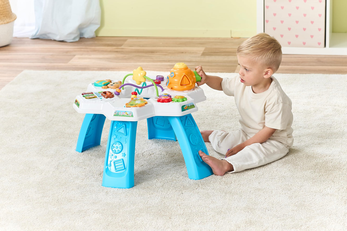 VTech Baby Busy Bee Activity Table, Interactive Play, Songs and Melodies, Develops Motor Skills, Sensory Development, Cause and Effect, Suitable for Ages 6, 9, 12 Months Plus, English Version