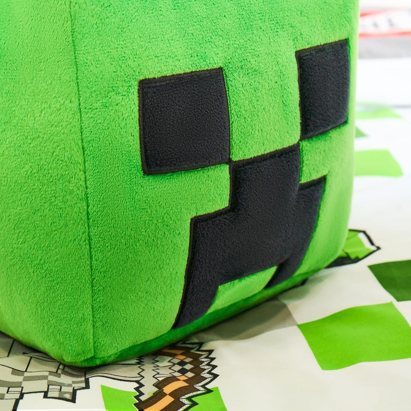 OHS Minecraft Creeper Head Plush Pillow Soft Stuffed Toy Kids Teenagers Back Support Cushion for Sofa Bedroom Accessories Decorative Throw Pillow Gifts for Gamers, Green - 20cm
