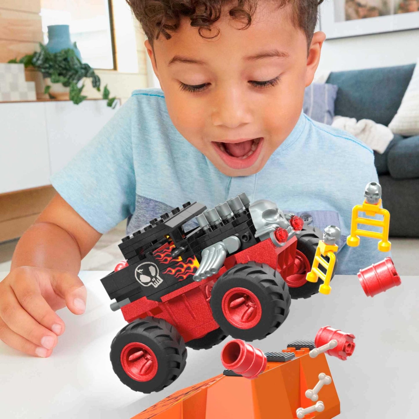 MEGA Hot Wheels Monster Trucks Building Toy, Smash & Crash Bone Shaker Crush Course with 151 Pieces, 1 Figure and 1 Ramp, Red, Kids Age 5+ Years, HKF87