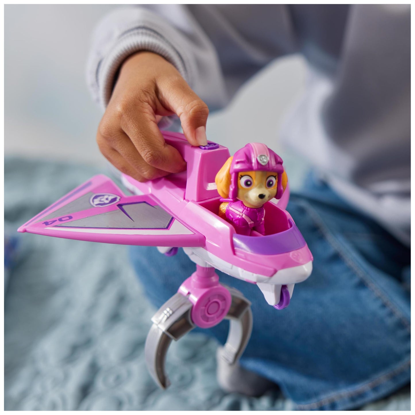 Paw Patrol: Air Rescue Skye Action Figure & Hero Claw Jet Plane with Retractable Claw, Rescue Basket & Bunny, Kids’ Toys for Boys & Girls Aged 3+