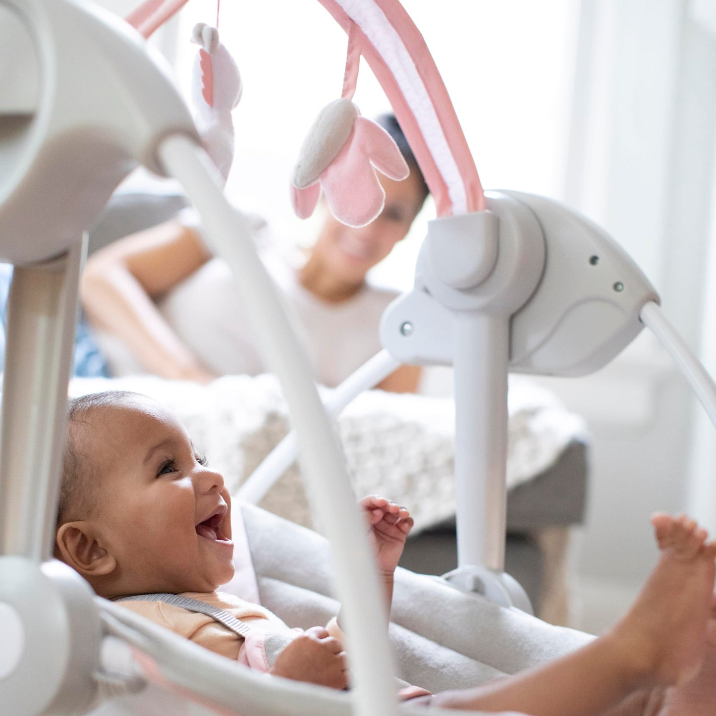 Ingenuity Comfort 2 Go Compact Portable 6-Speed Cushioned Baby Swing with Music, Folds Easy, 0-9 Months 6-20 lbs (Pink Flora the Unicorn)