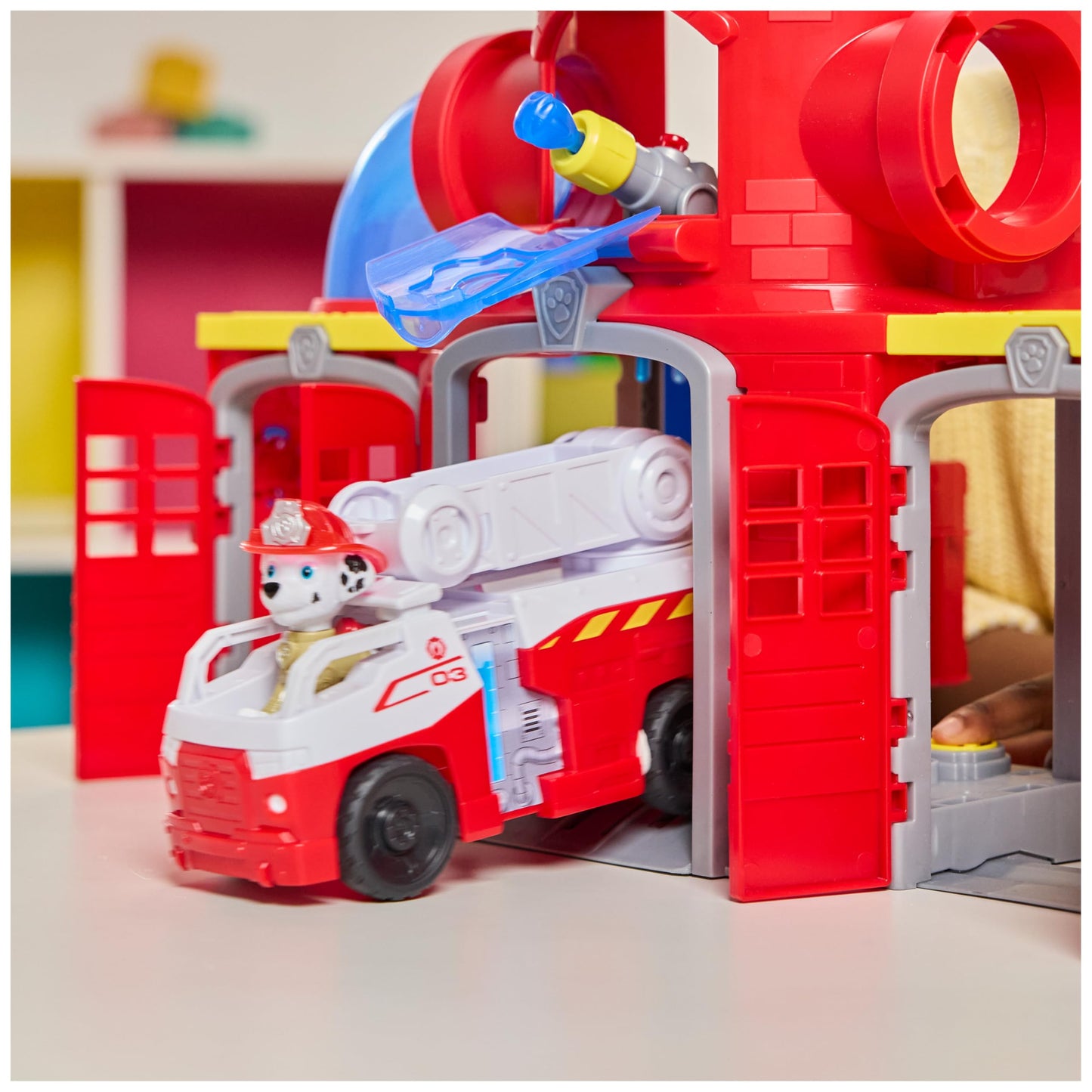Paw Patrol Fire Rescue Command Center with Marshall Figure, Rescue Fire Truck, Lights, Launcher and Sound Fx, Kids Toys for Boys & Girls Ages 3 and Up