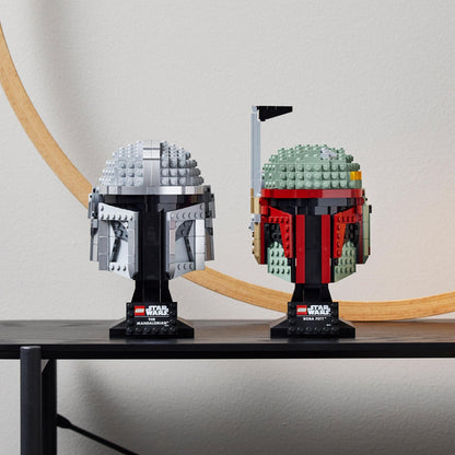 LEGO Star Wars The Mandalorian Helmet Model Building Kit, Collectible Display Set for Adults, Gift Idea for Men, Women, Him or Her 75328