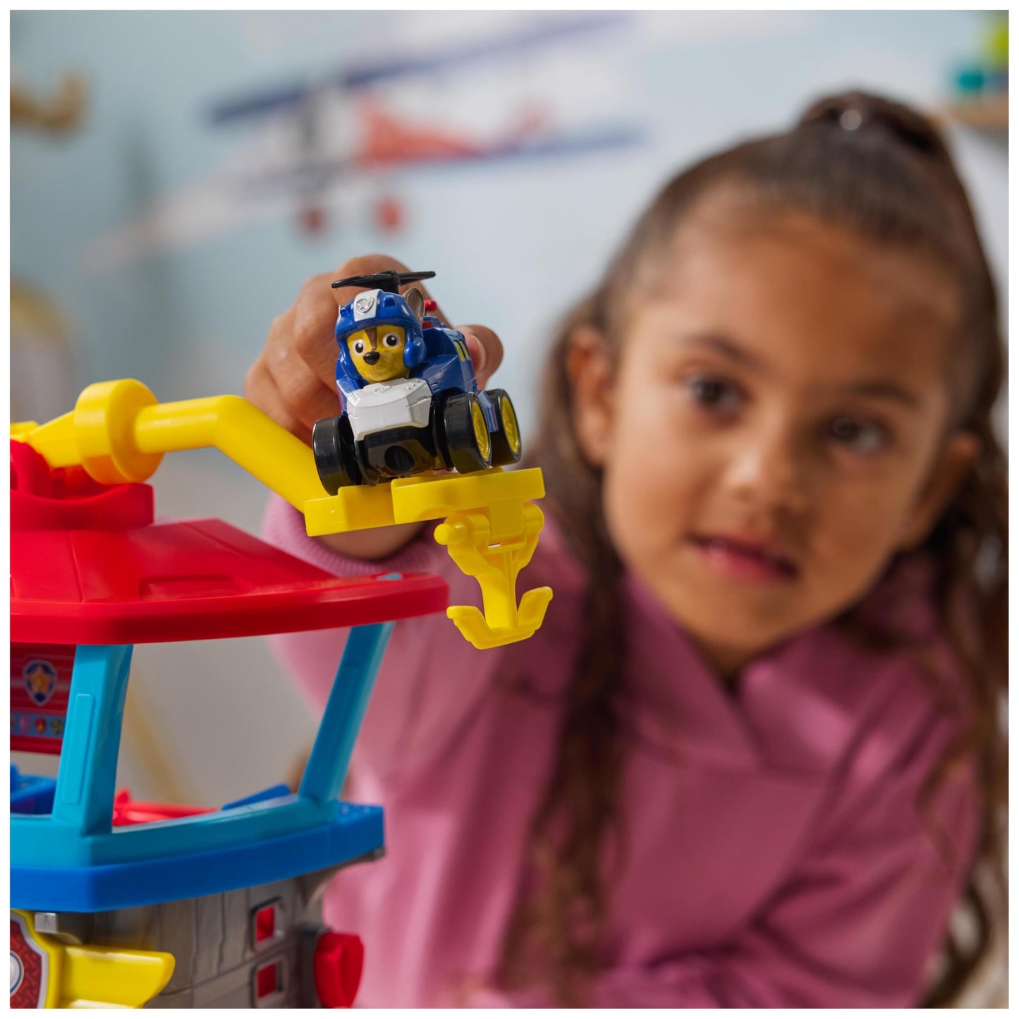 Paw Patrol: Air Rescue, Pup Squad Adventure Bay Airport Playset, with Chase Toy Car Vehicle Launcher, Kids’ Toys for Boys and Girls 3+