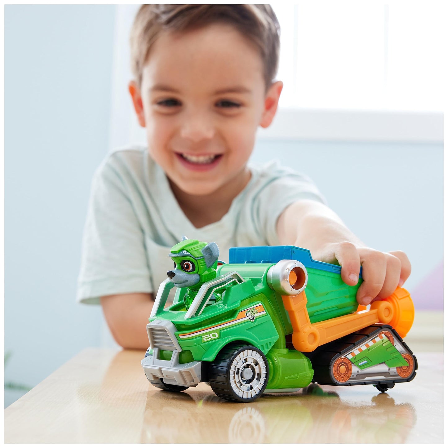 Paw Patrol: The Mighty Movie Toy Recycling Lorry with Rocky Mighty Pups Action Figure, Lights and Sounds, Kids’ Toys for Boys and Girls 3+