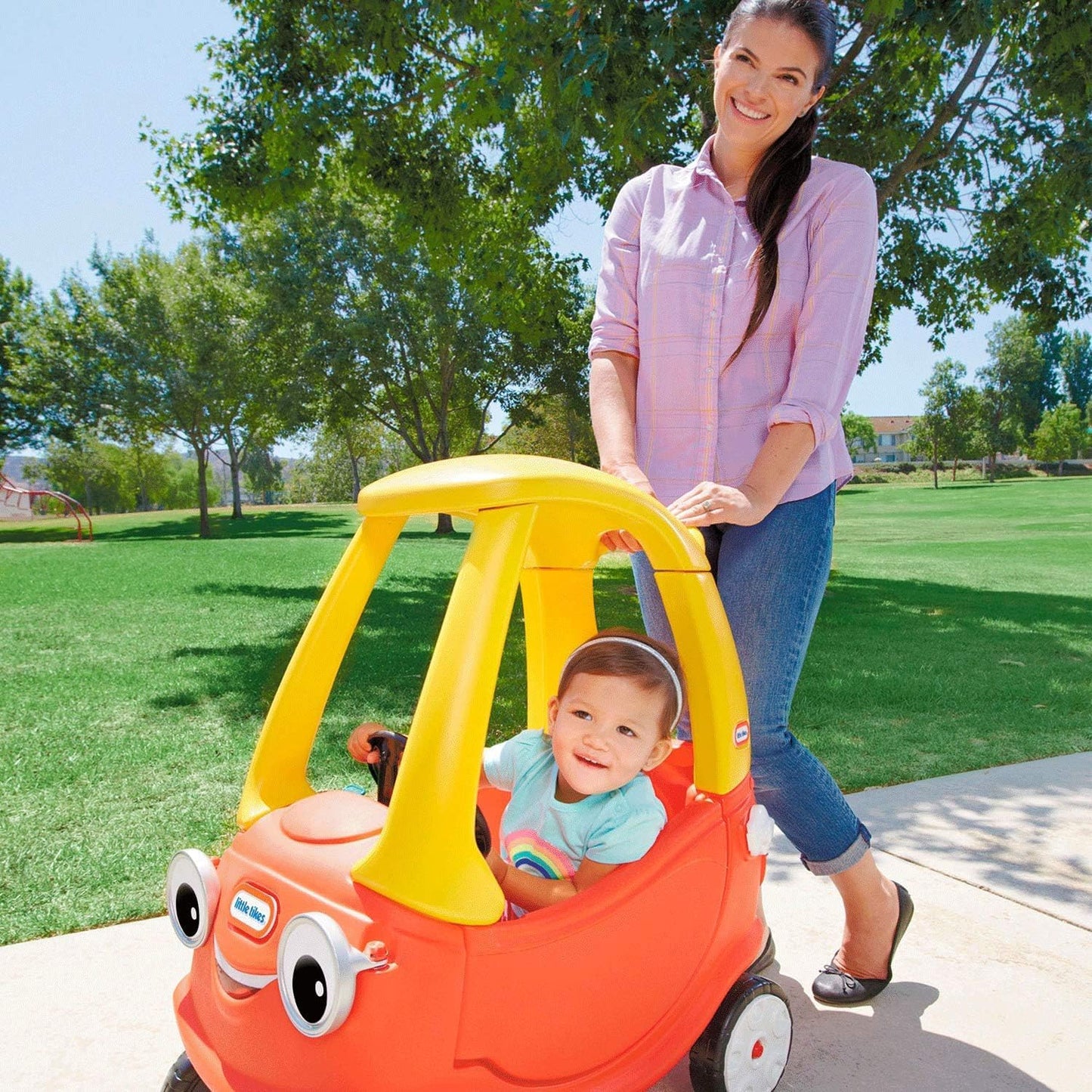little tikes Cozy Coupe - Ride On for Kids with Real Working Horn, Clicking Ignition Switch, & Fuel Cap - For Kids 18+ Months