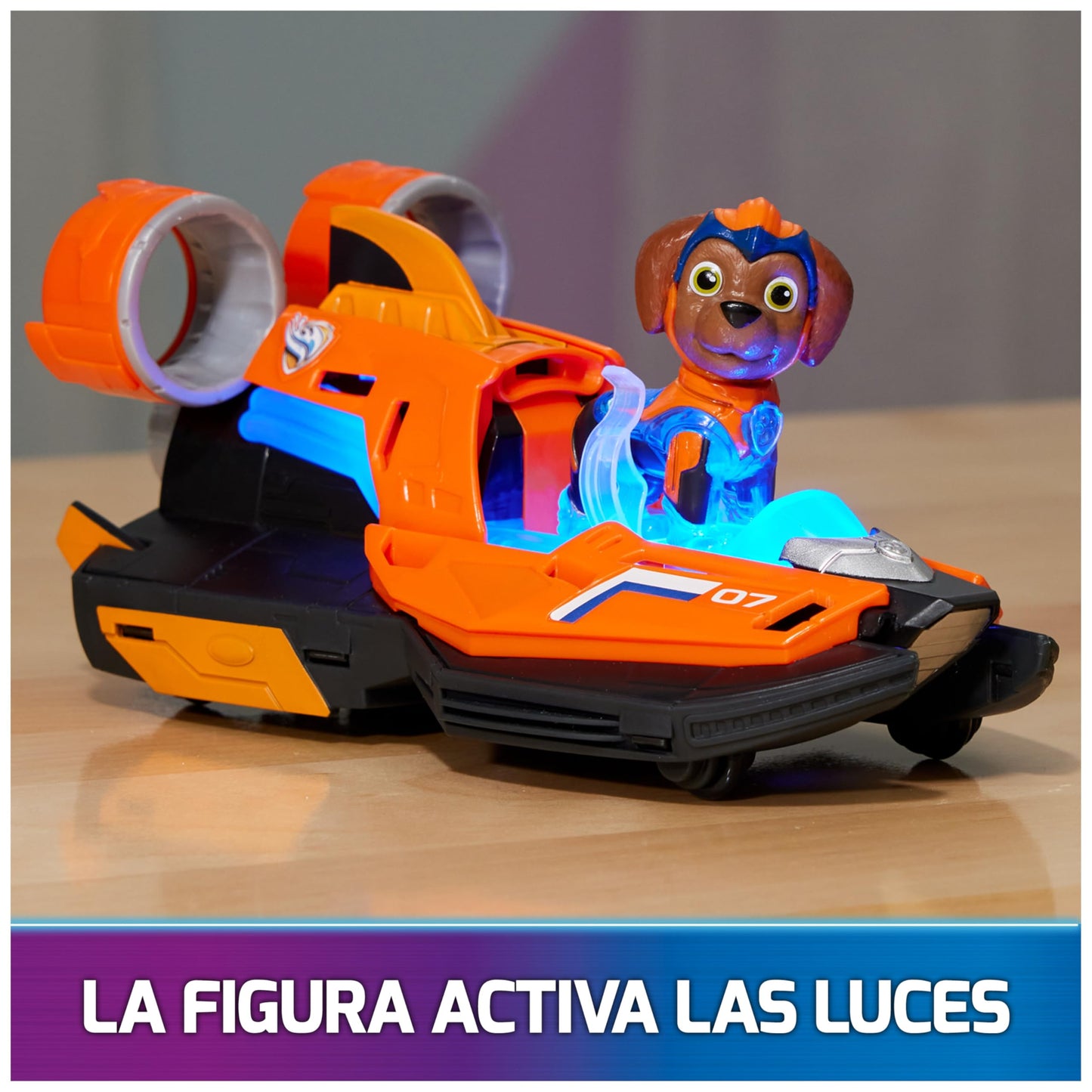 Paw Patrol: The Mighty Movie, Toy Jet Boat with Zuma Mighty Pups Action Figure, Lights and Sounds, Kids’ Toys for Boys and Girls 3+