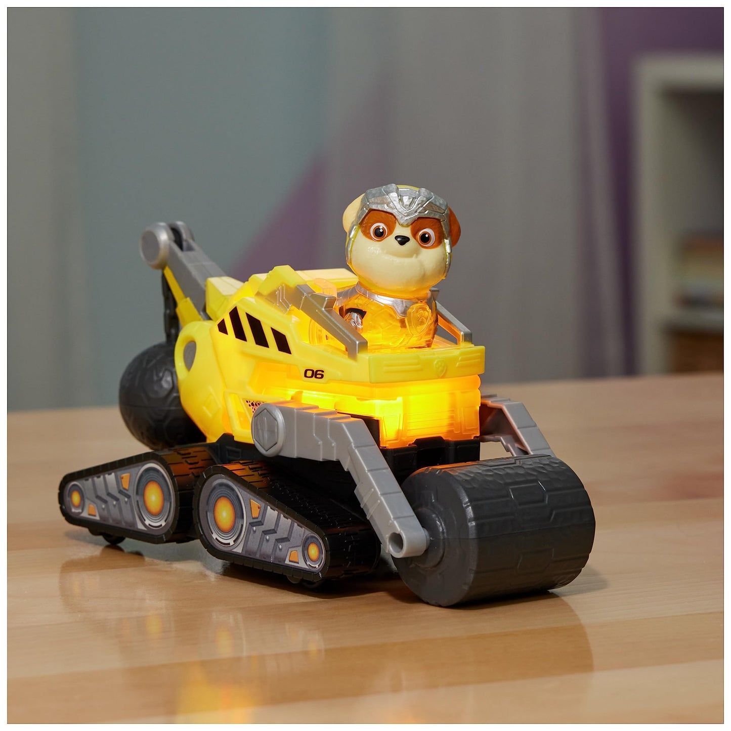 Paw Patrol: The Mighty Movie, Construction Toy Truck with Rubble Mighty Pups Action Figure, Lights and Sounds, Kids’ Toys for Boys and Girls 3+