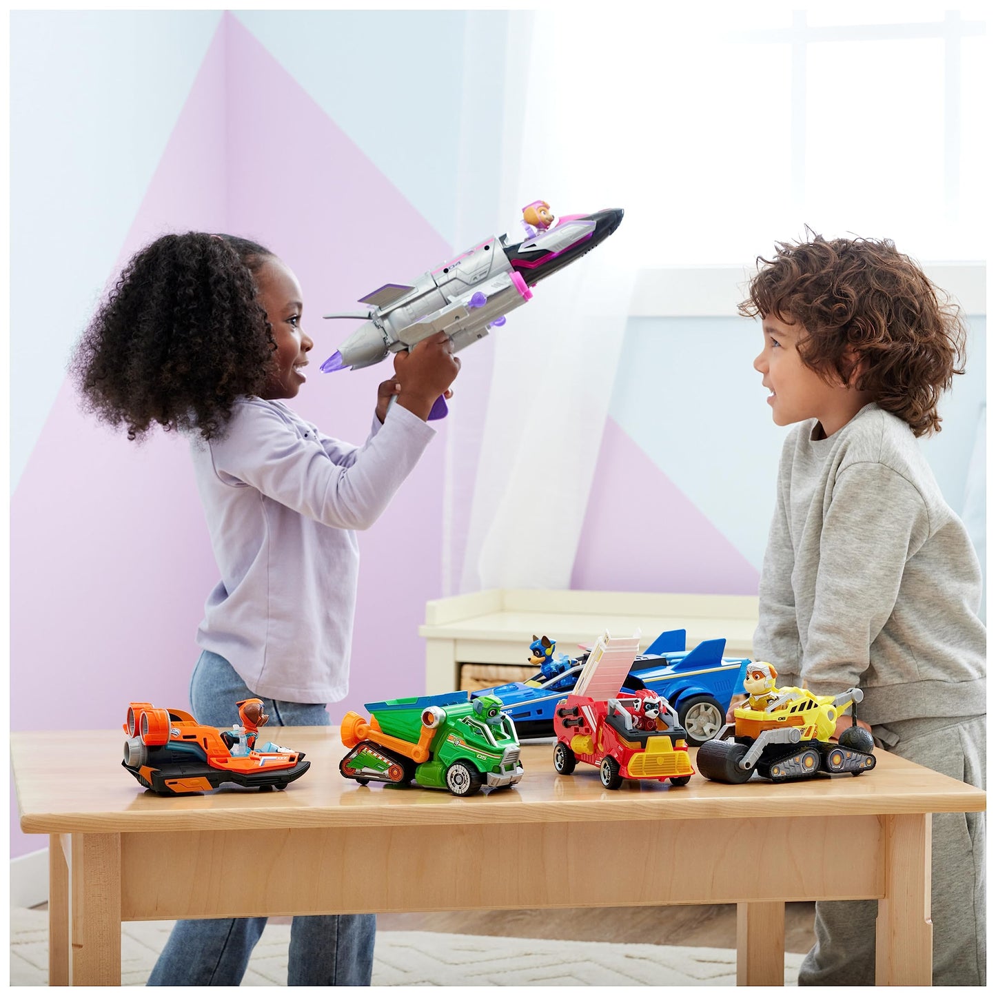 PAW Patrol: The Mighty Movie Toy Car with Chase Mighty Pups Action Figure, Lights and Sounds, Kids’ Toys for Boys and Girls 3+