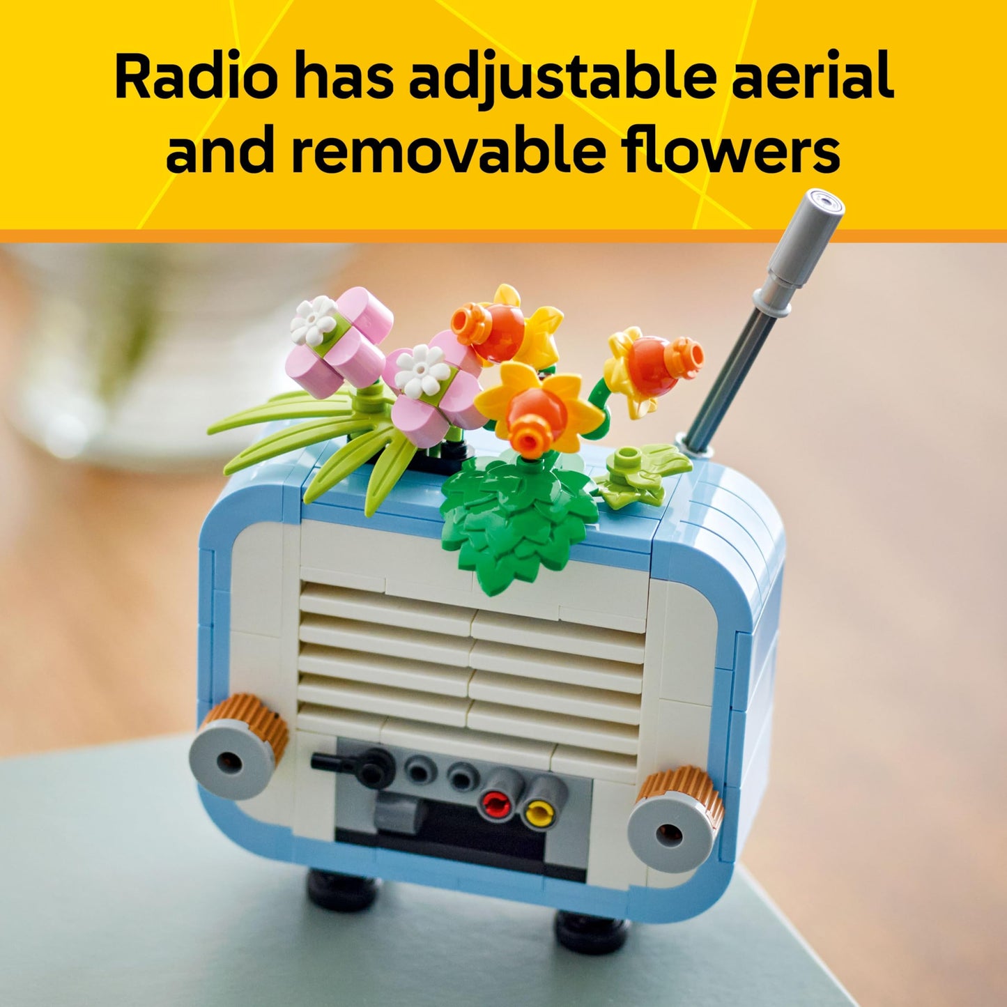 LEGO Creator 3in1 Record Player building toy featuring flowers, convertible into a radio or microphone model.