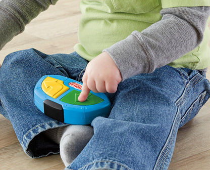 Thomas & Friends Fisher-Price My First Thomas & Friends R/C Thomas, battery-powered remote-controlled train engine with character phrases for toddlers, GPV86