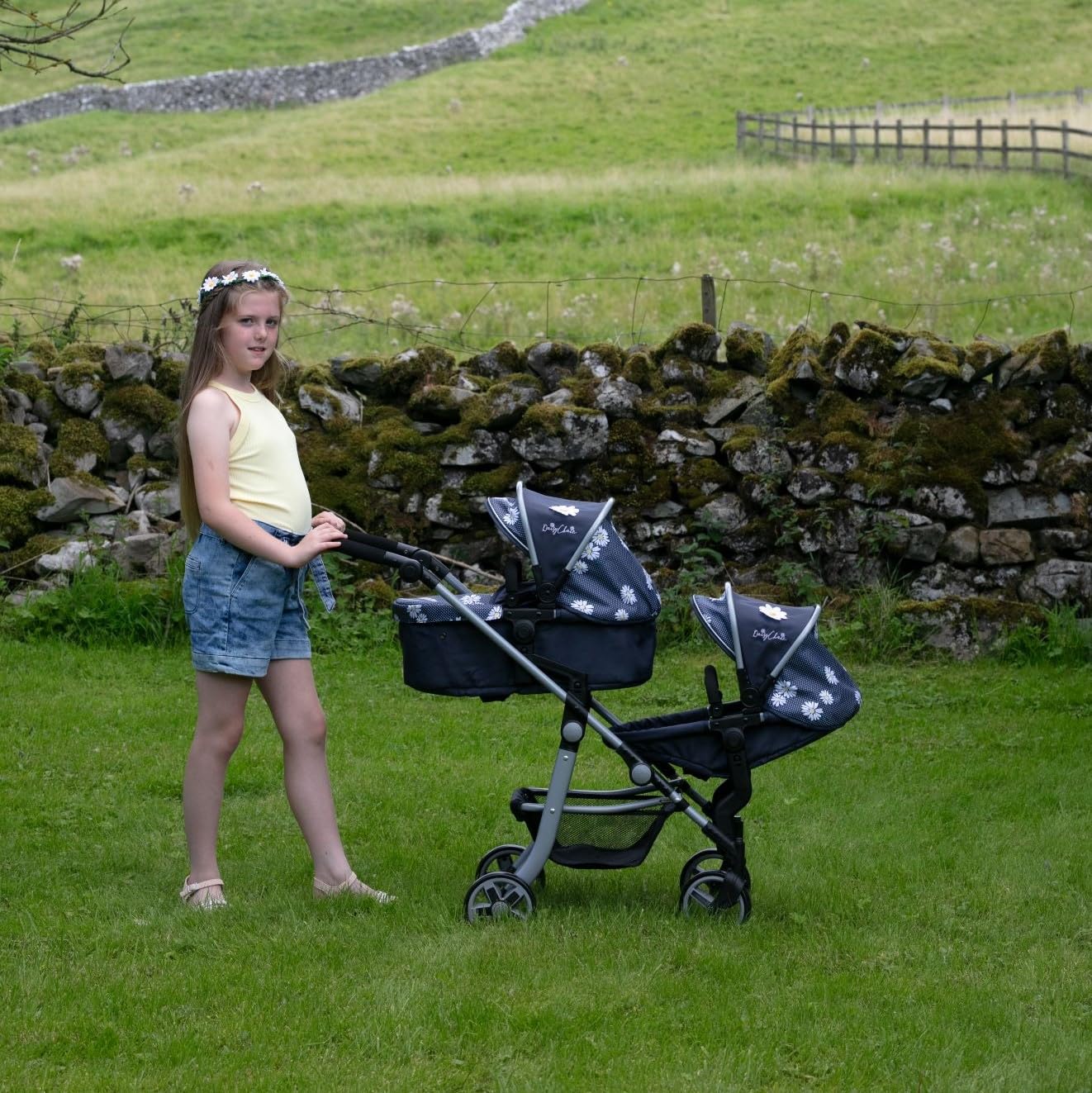 Daisy Chain Pinnacle Double Dolls Pram – The largest Dolls Pram in the World! Adjustable handle up to 95cm. For 7,8,9,10,11,12,13 years+. (Daisy Dot)