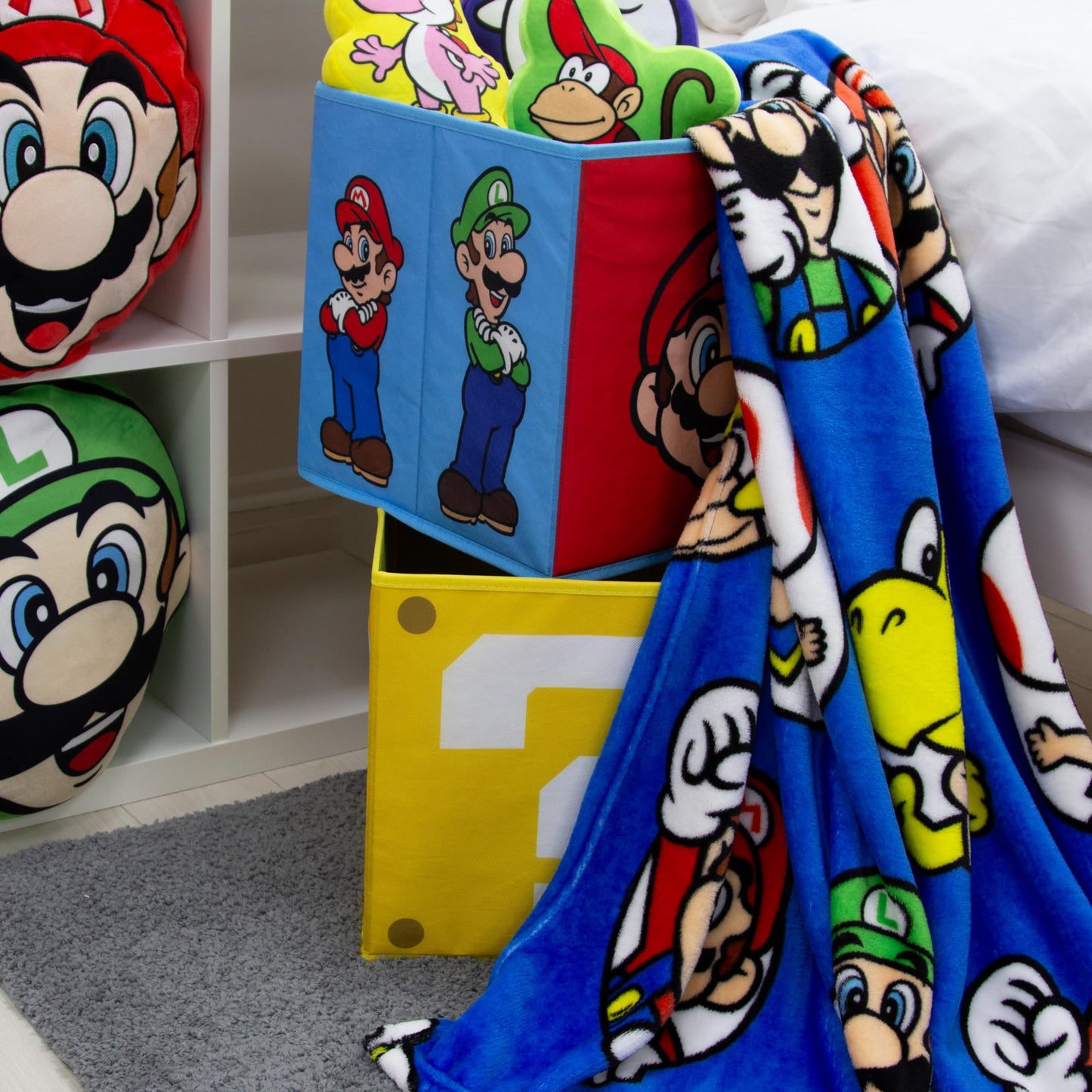 Nintendo Super Mario storage boxes by Character World, foldable cubes with Mario and Luigi faces, ideal for kids' rooms, 30x30cm.