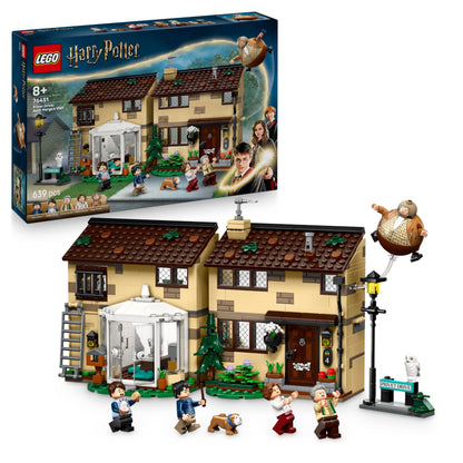 LEGO Harry Potter Privet Drive set featuring Aunt Marge minifigure and detailed house interior for imaginative play.