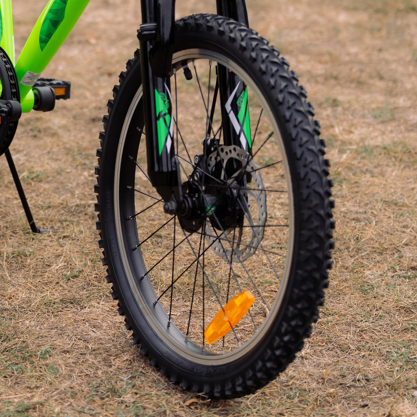 Huffy Extent 20-Inch Boys’ Mountain Bike, 6-Speed Microshift Gear System, Front Suspension, Durable Steel Frame, All-Terrain Tyres, For Kids Ages 5–9 Years, Antifreeze Green