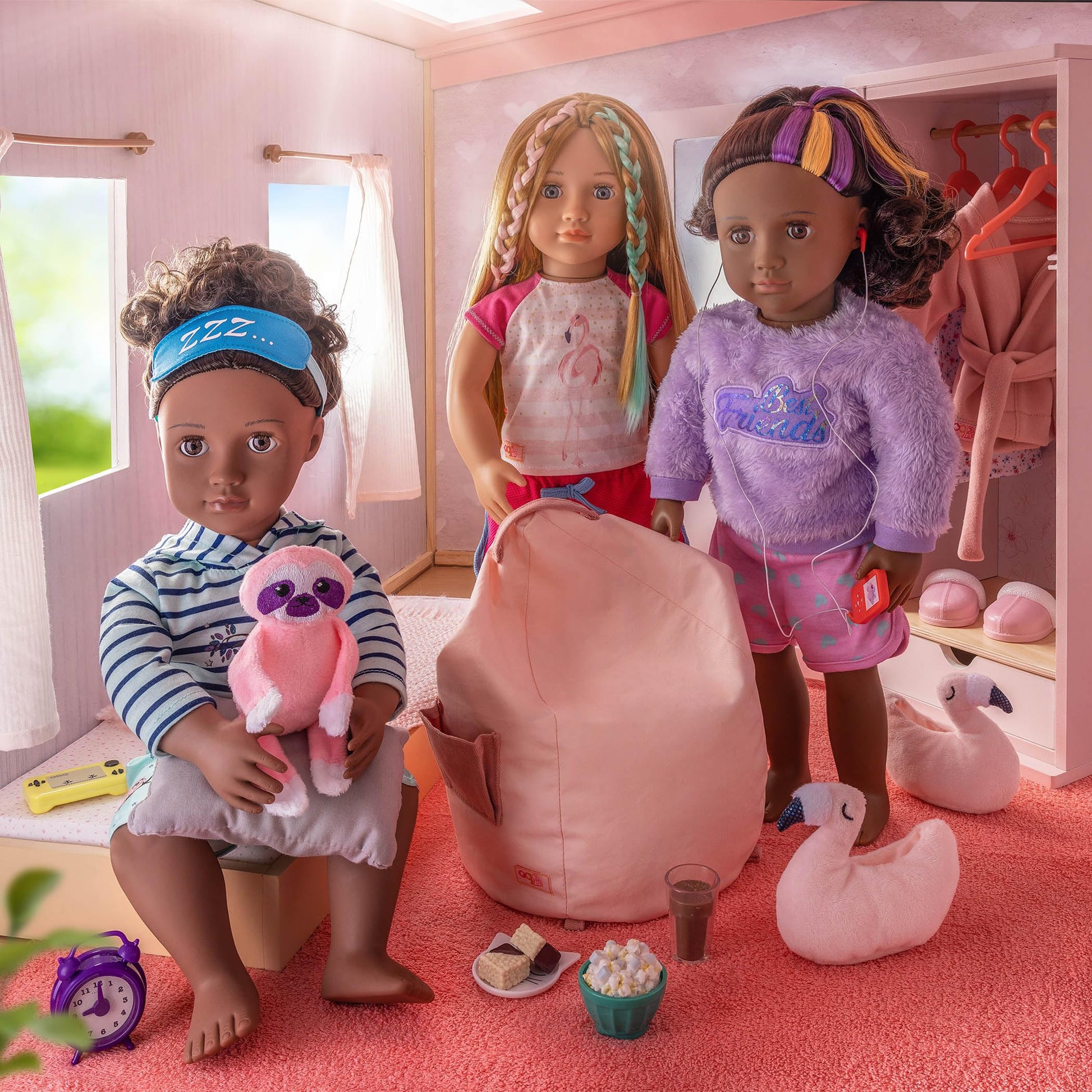 Our Generation Sleepy Sloth Outfit with hooded pajama and plush sloth toy for 46 cm dolls, featuring sleep accessories.