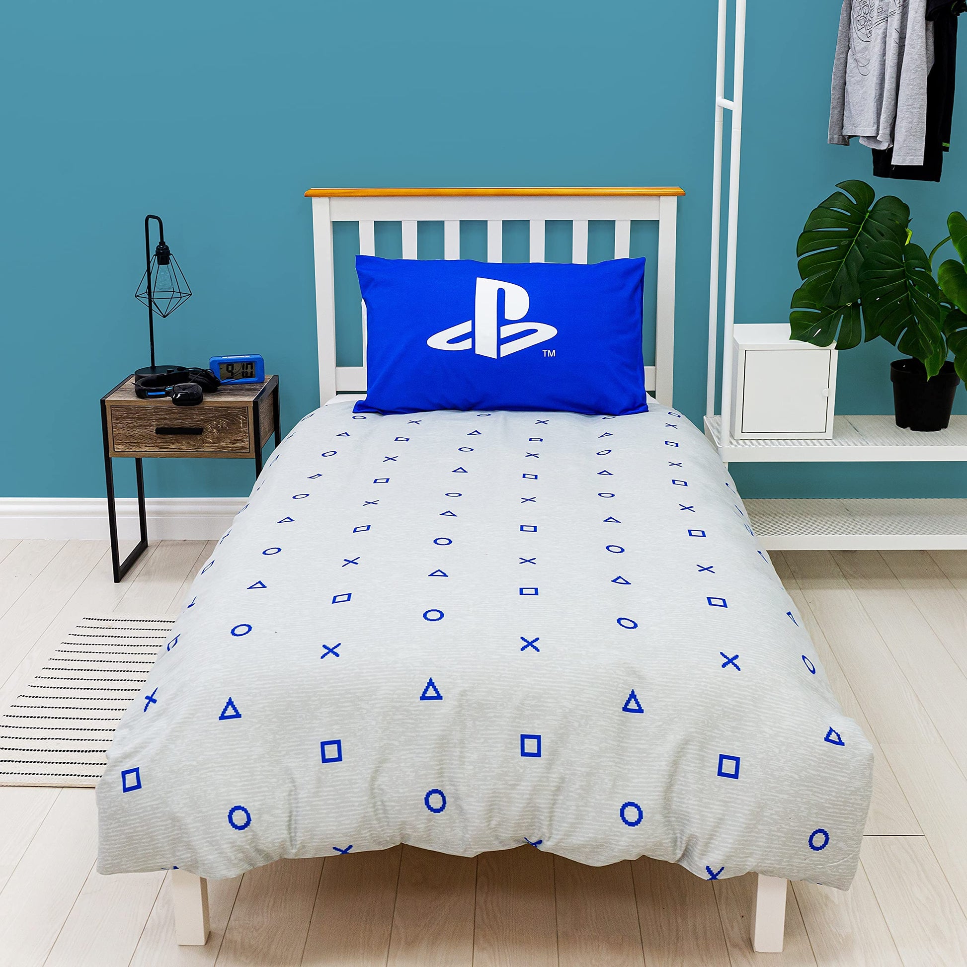 PlayStation official reversible duvet cover with layered design, includes pillow case, perfect for gaming-themed bedroom decor.