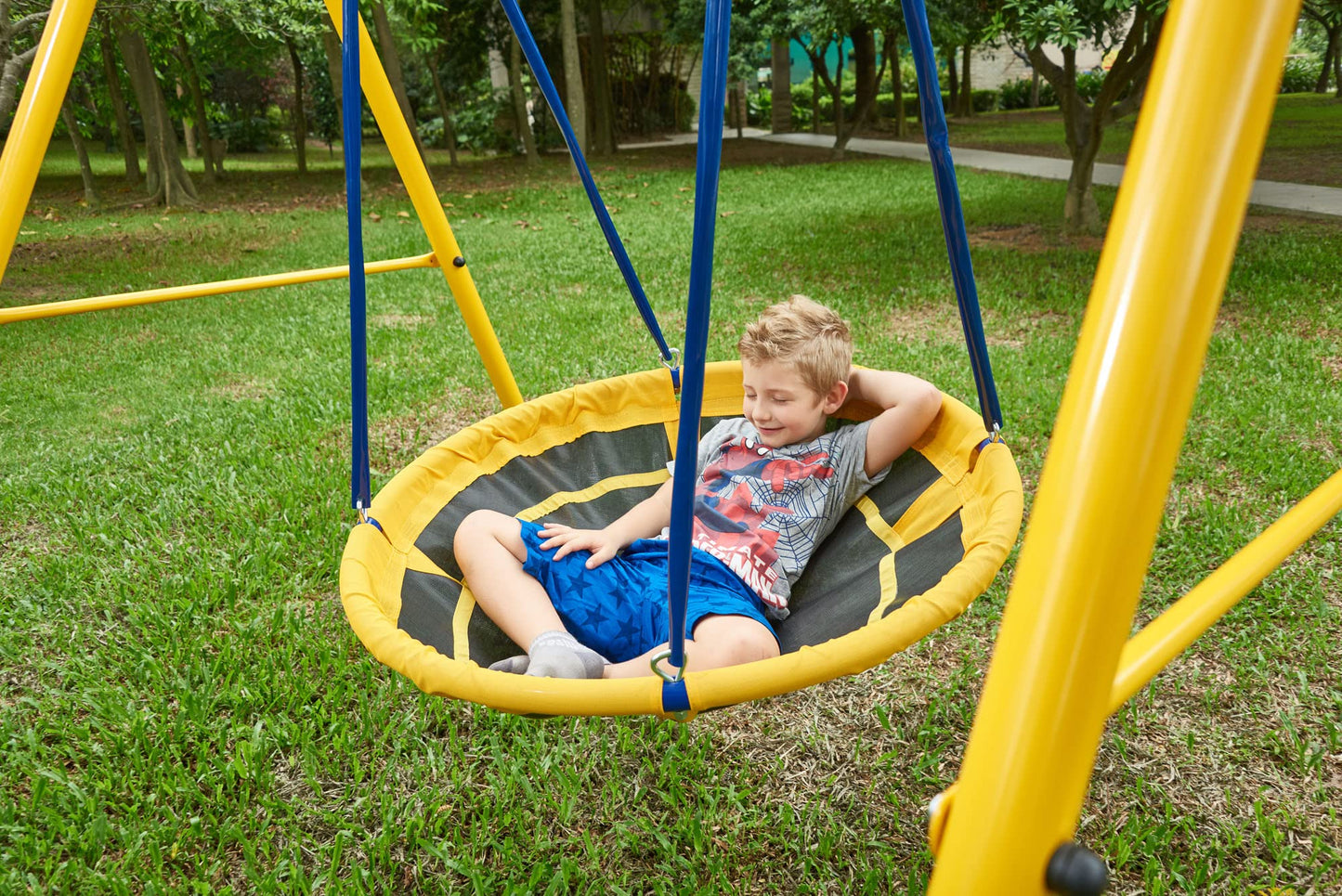 Zero Gravity Kids Swing Set With Sturdy Metal Frame. Garden Fun For Up To 2 Children (UFO Bird Nest)