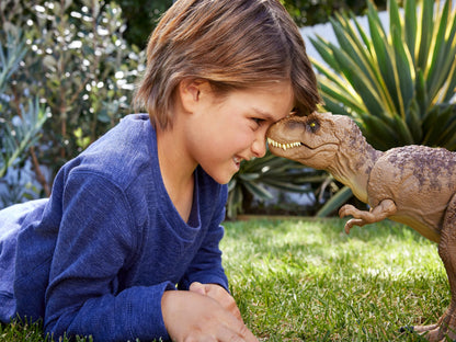 Mattel Jurassic World: Chaos Theory Netflix - All-Out Attack Tyrannosaurus Rex Dinosaur Action Figure Toy, with Rampage Attack, Chomp & Roar & Evolved Spikes, Digital Play, Ages 4 Years & Up, HXF54
